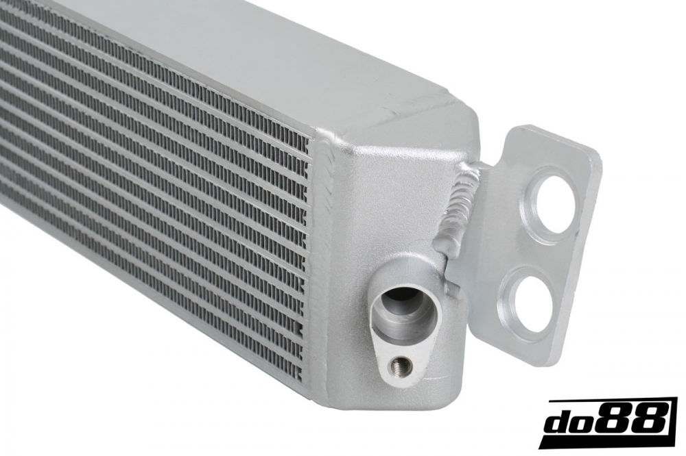 do88 engine oil cooler, BMW M3 E90 E92 E93