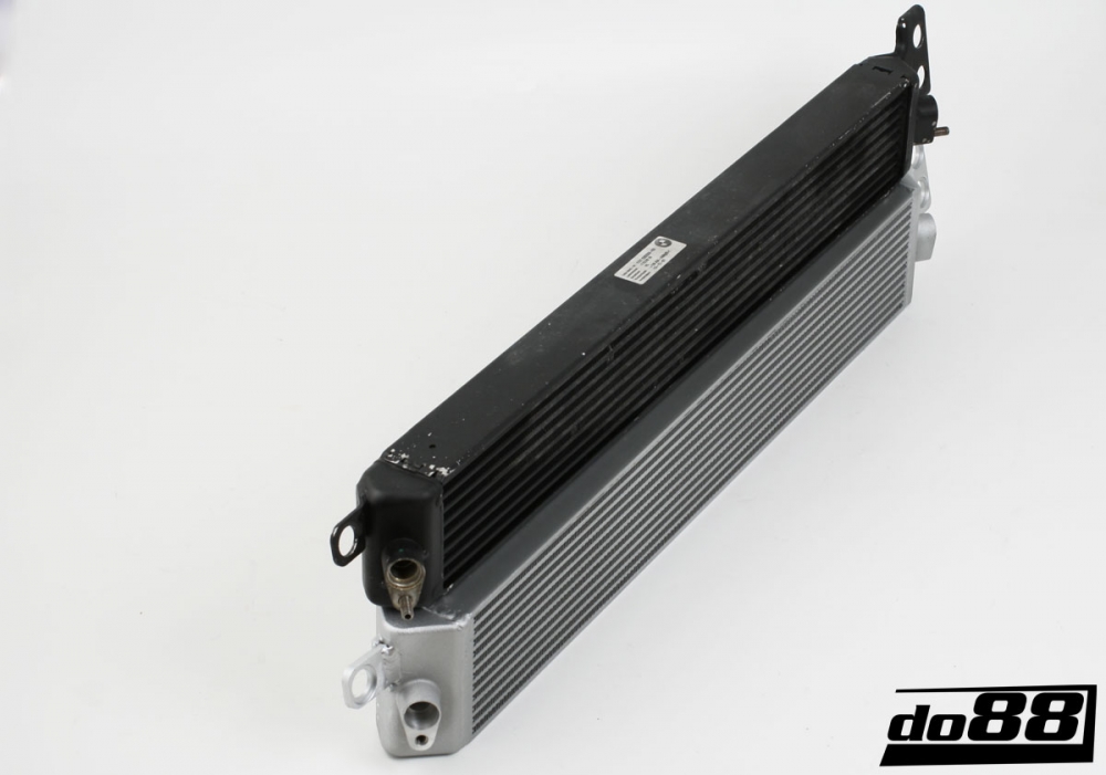 do88 engine oil cooler, BMW M3 E90 E92 E93