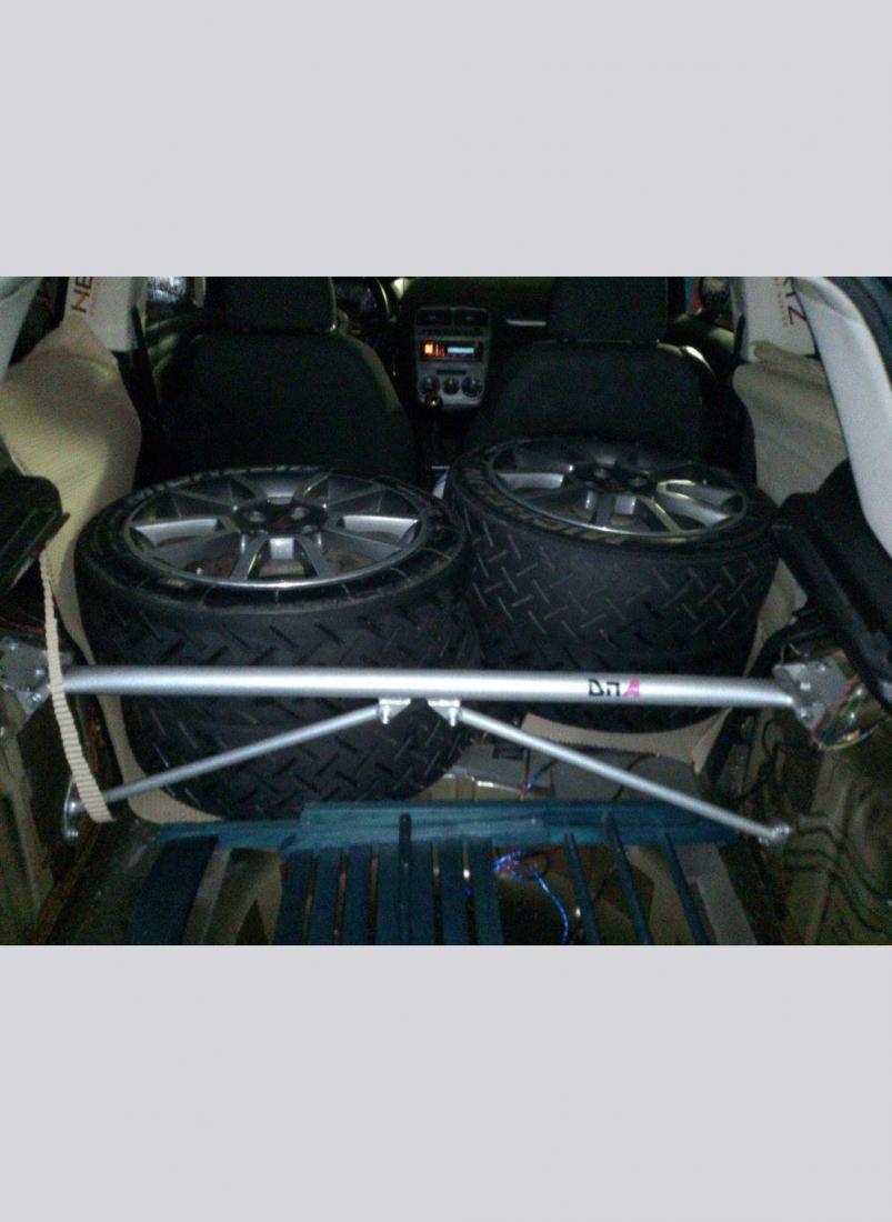 FIAT G.PUNTO REAR STRUT BAR WITH TIE RODS KIT