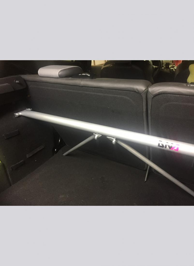 FORD FIESTA MK7 REAR STRUT BAR WITH TIE RODS KIT