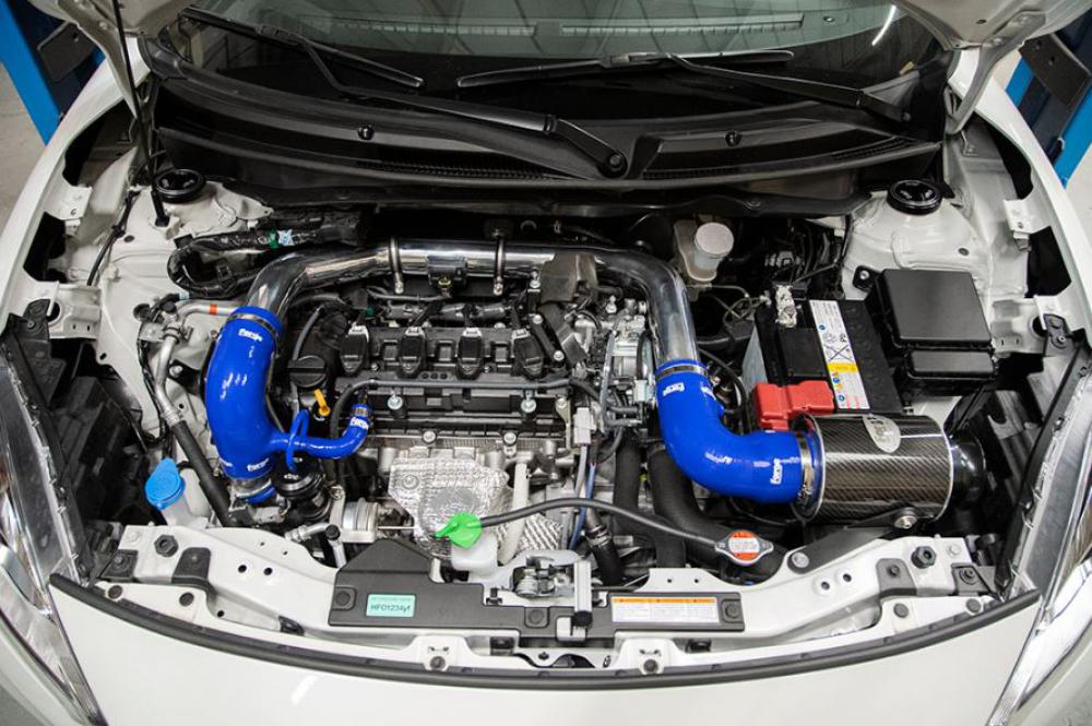 Forge Motorsport indukciós készlet SUZUKI Swift Sport 1.4 Turbo ZC33S - fém-kék