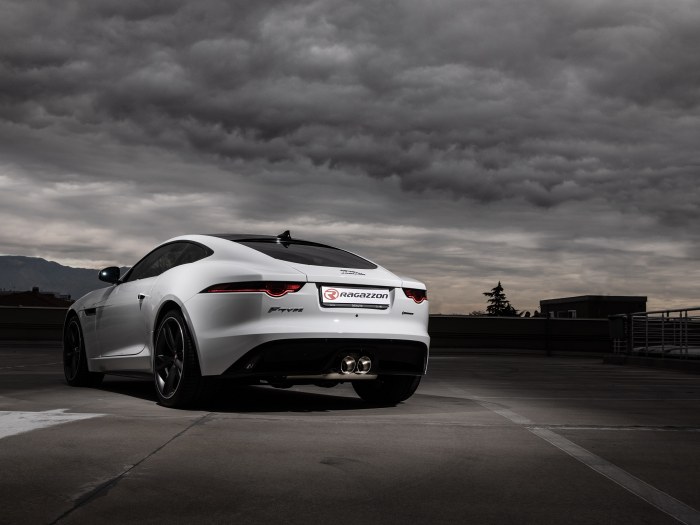 Ragazzon central and rear silencerss with central round Sport Line tail pipe JAGUAR F-Type 2.0 i4 (221kW)