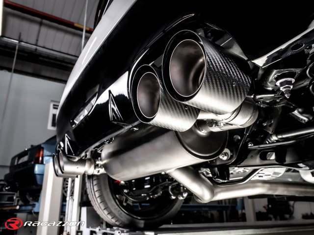 Stainless steel rear silencer left/right each with round Carbon Shot tail pipe 2 / 100 mm staggered