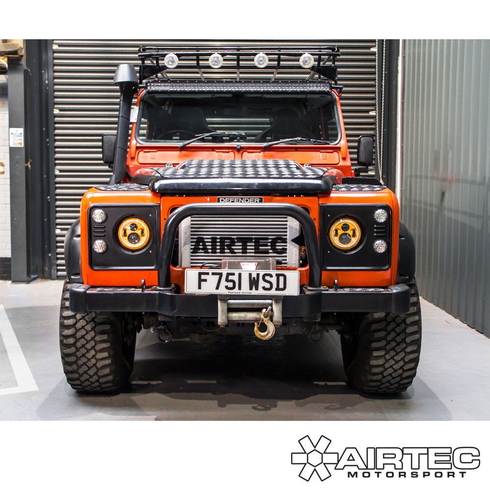 AIRTEC Motorsport előrehozott tuning intercooler LAND ROVER Defender 300