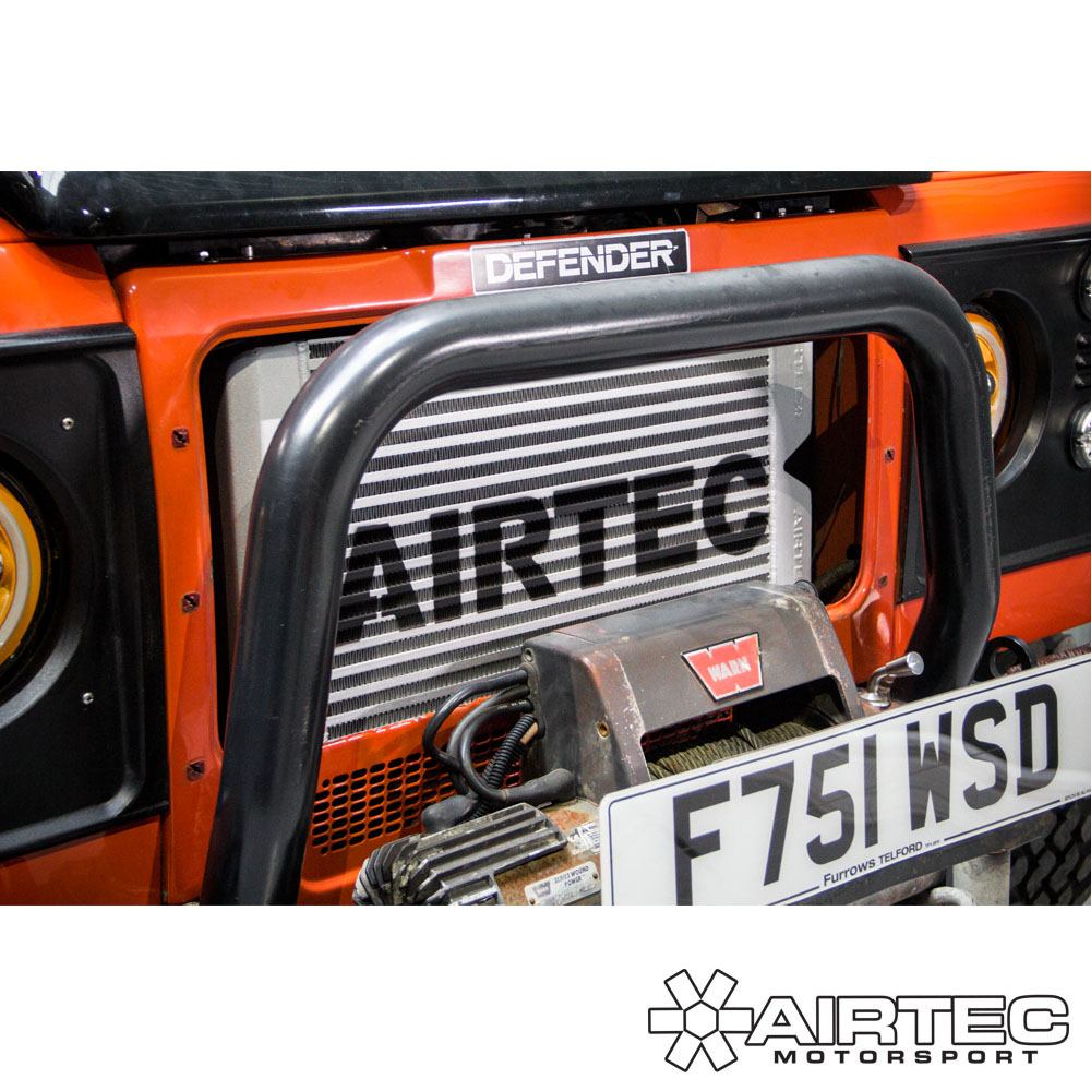 AIRTEC Motorsport előrehozott tuning intercooler LAND ROVER Defender 300