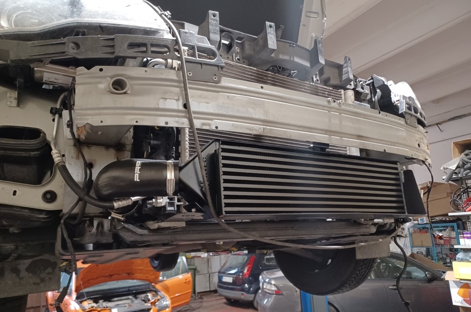 AIRTEC Intercooler Upgrade OPEL Astra 1.4 GTC