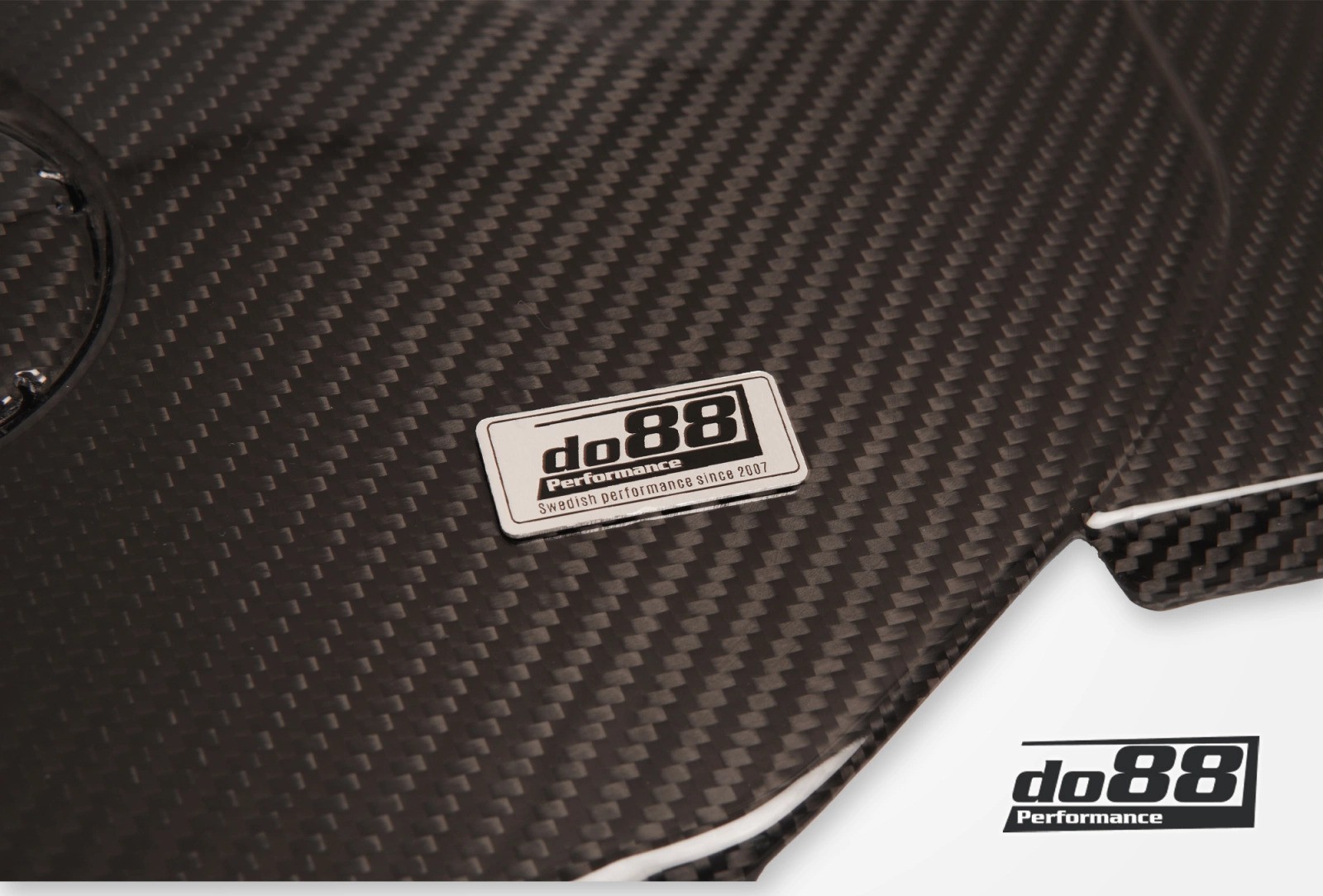 do88 Carbon fiber engine cover, BMW F-Serie (B58)