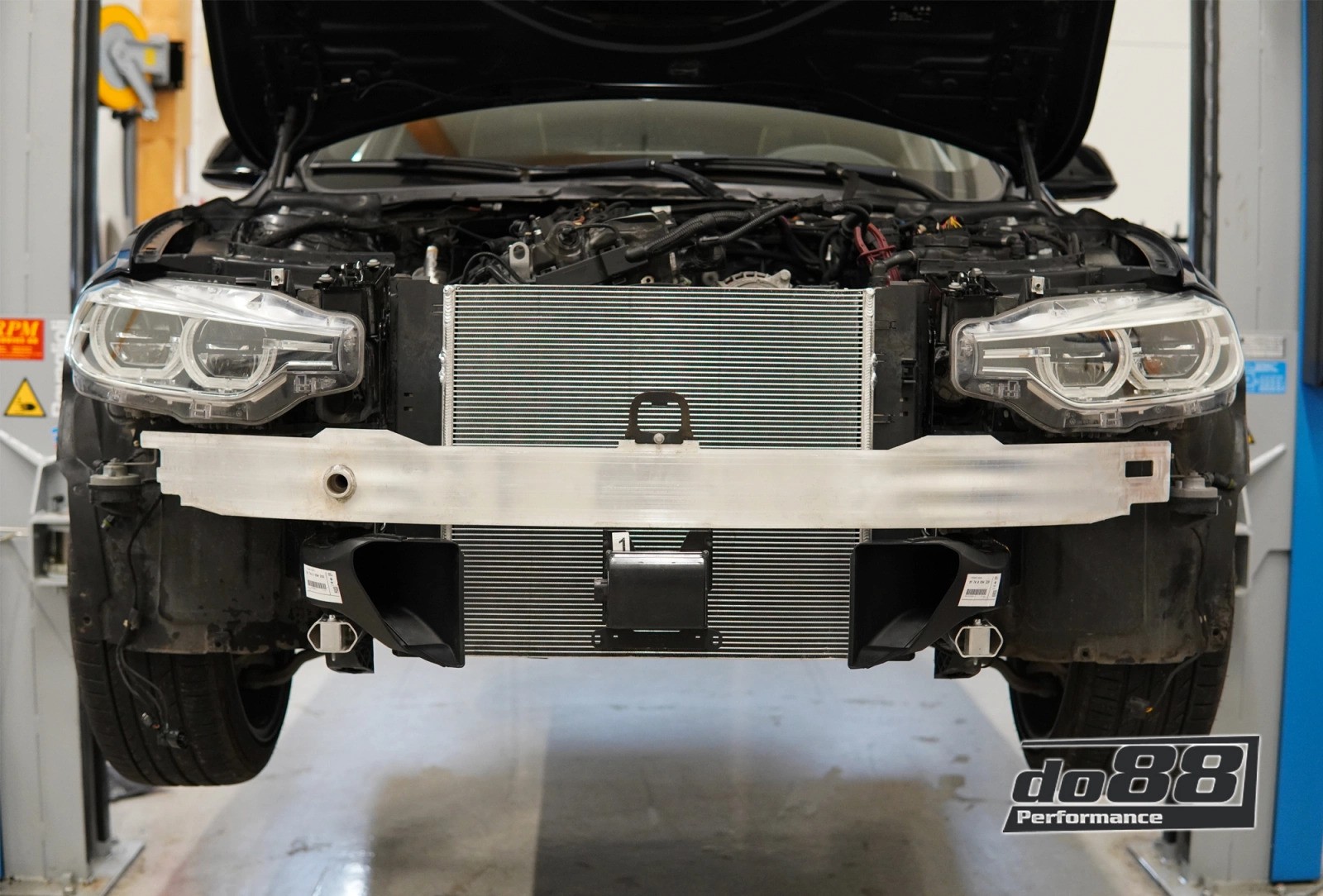 do88 első Intercooler vízhűtő radiátor, BMW F-Serie