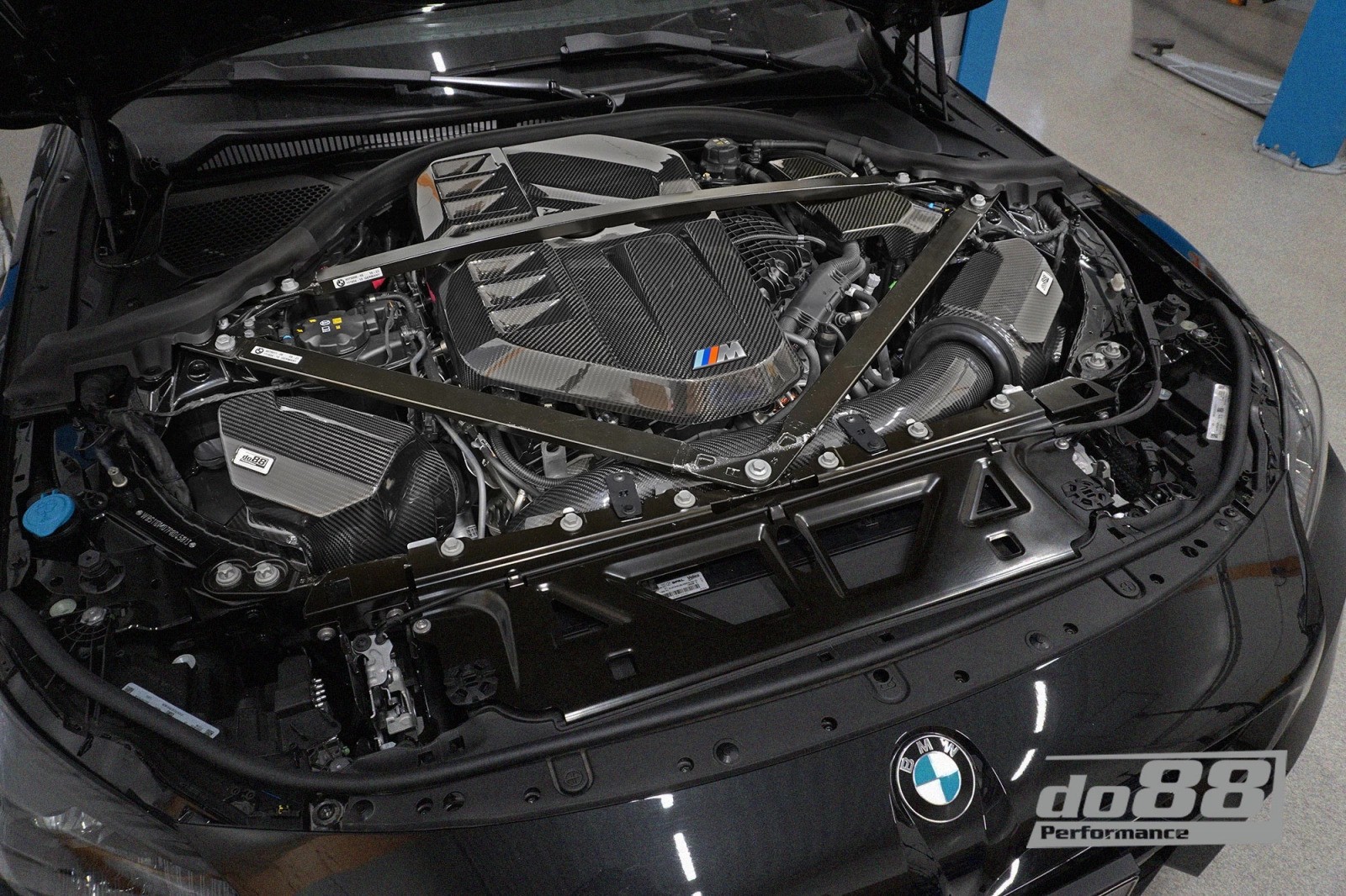 do88 Carbon fiber engine cover, BMW M2 M3 M4 G80 G82 G87 (S58)