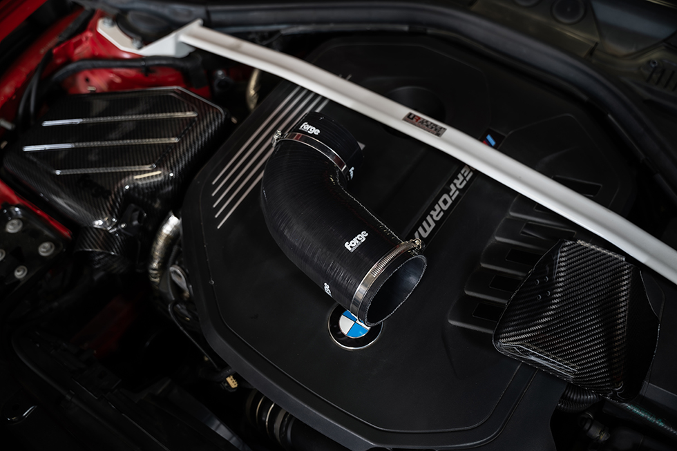 Forge Motorsport karbon légszűrő szett BMW B58 (M140i, M240i, M340i, M440i)