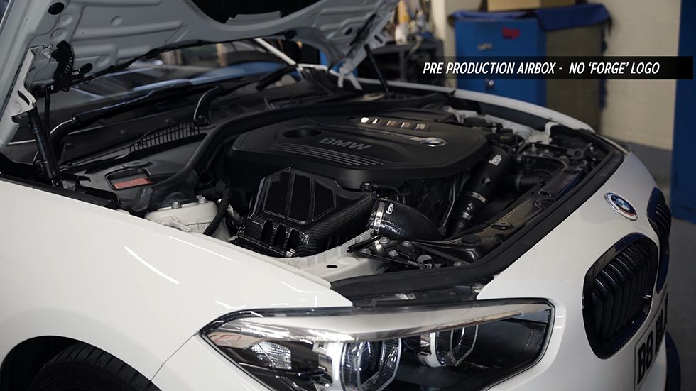 Forge Motorsport karbon légszűrő szett BMW B58 (M140i, M240i, M340i, M440i)